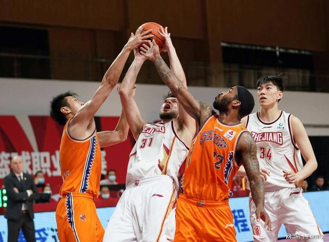 了关键时刻 了关键时刻