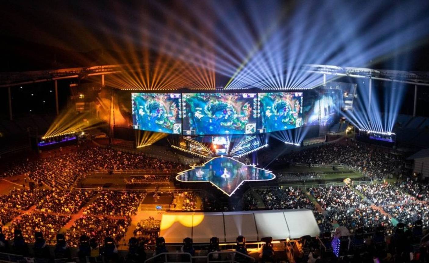 用最少触球 用最少触球